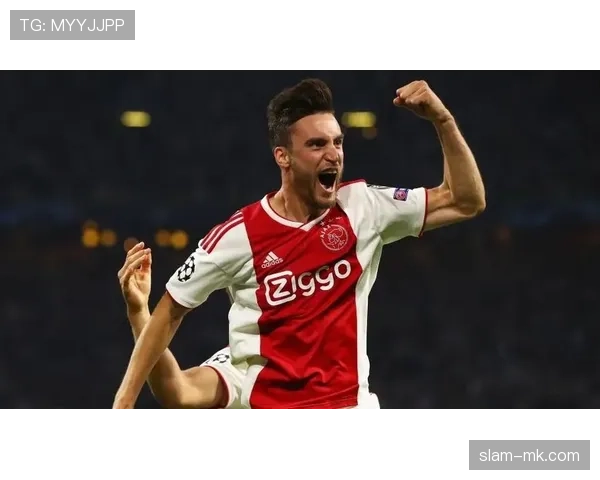 塔利亚菲科防守能力显著提升，助力球队后防线稳固表现抢眼